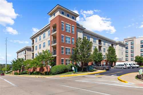 $235,000 - 2Br/2Ba -  for Sale in Hanley Station Condo, St Louis
