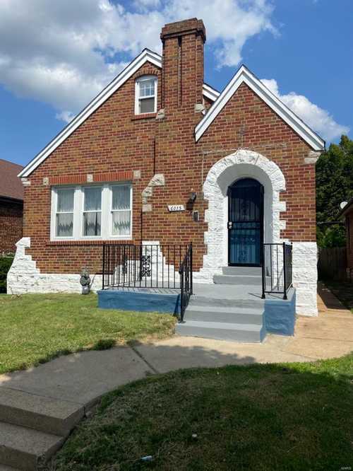$130,000 - 3Br/1Ba -  for Sale in Pointe Addition, St Louis