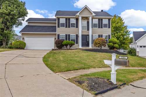 $334,999 - 4Br/3Ba -  for Sale in Eagle Pines #1, St Charles