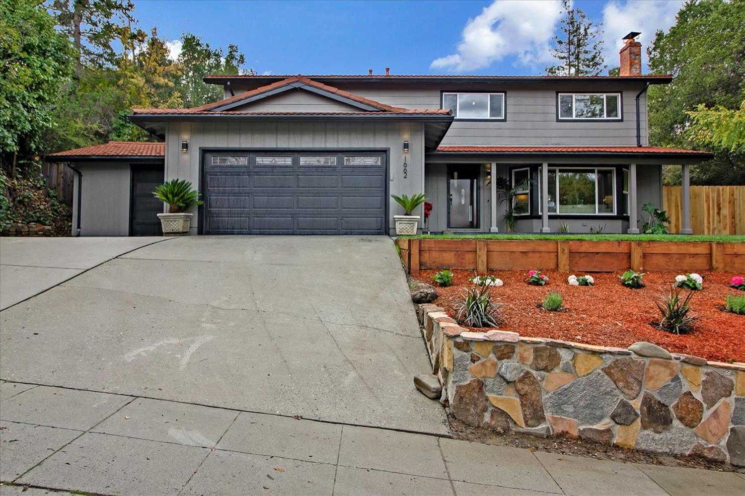 $1,988,000 - 5Br/3Ba -  for Sale in Montevideo, San Jose