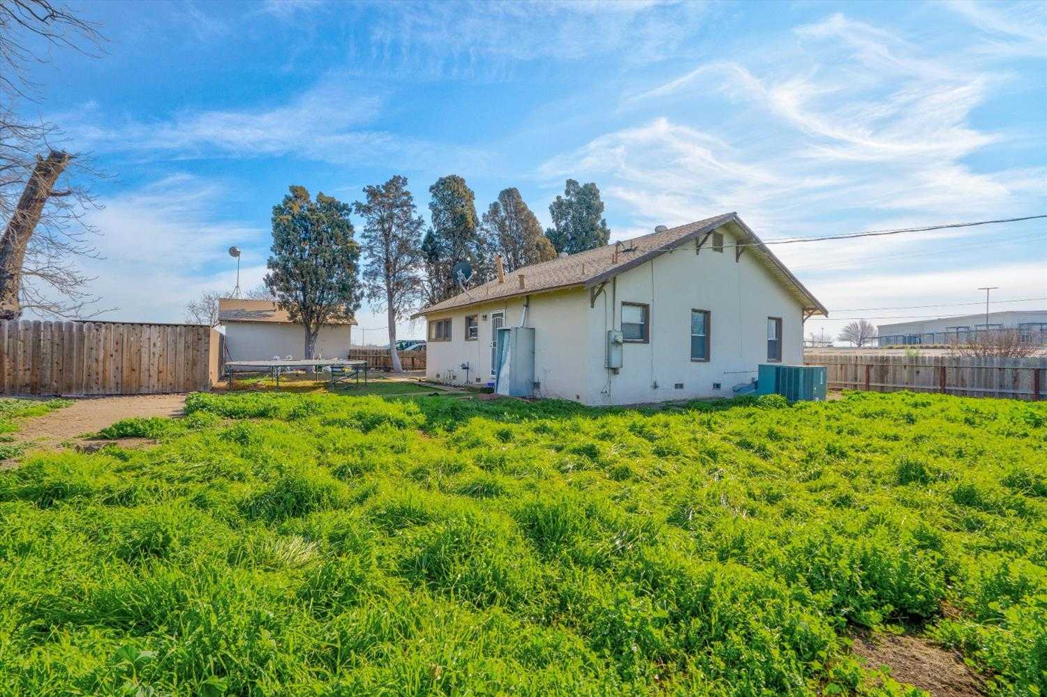 $4,499,999 - 2Br/1Ba -  for Sale in Tracy
