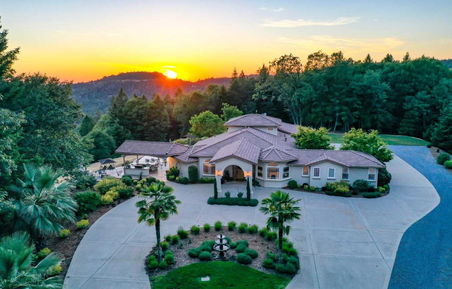 $4,900,000 - 4Br/3Ba -  for Sale in Placerville