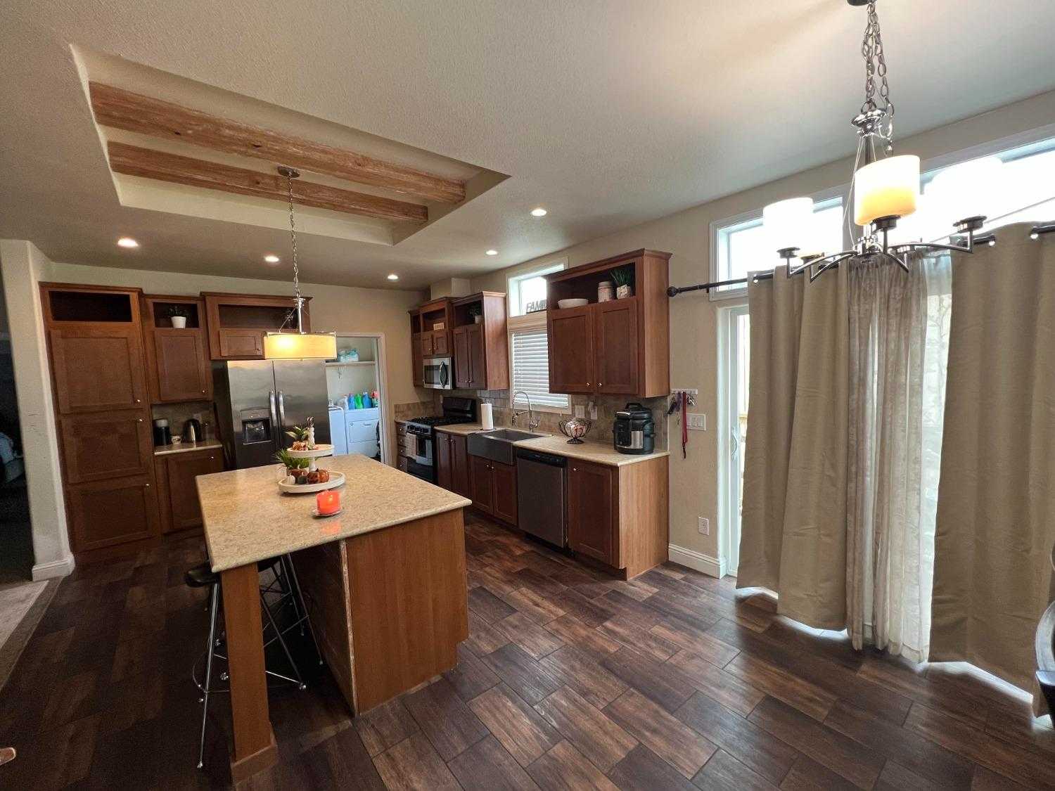 $229,000 - 4Br/2Ba -  for Sale in West Sacramento