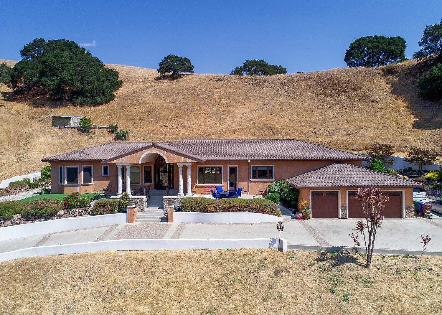 $3,150,000 - 5Br/4Ba -  for Sale in Martinez