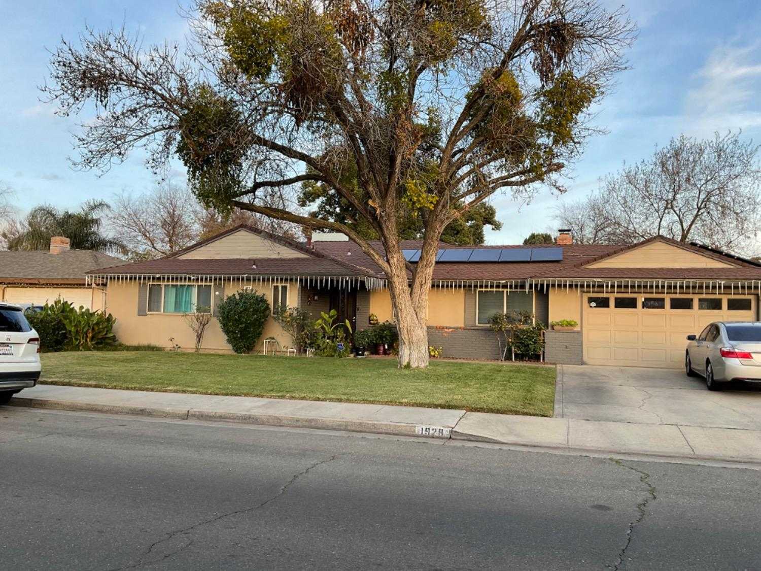 $388,000 - 3Br/2Ba -  for Sale in Atwater
