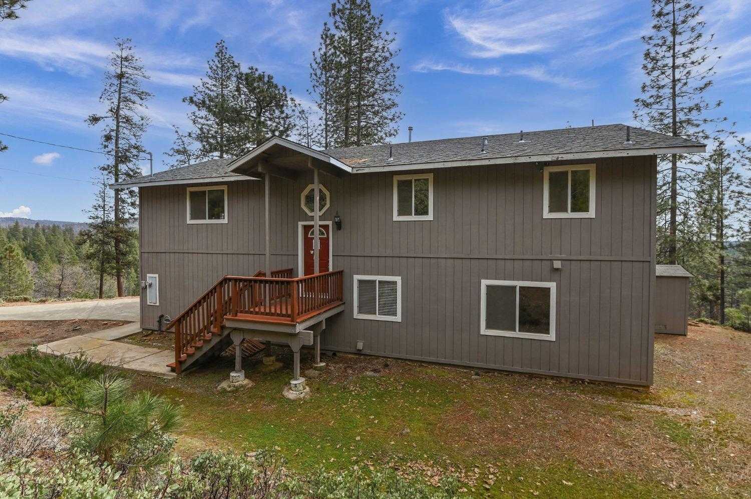 $368,000 - 3Br/3Ba -  for Sale in Grizzly Flats