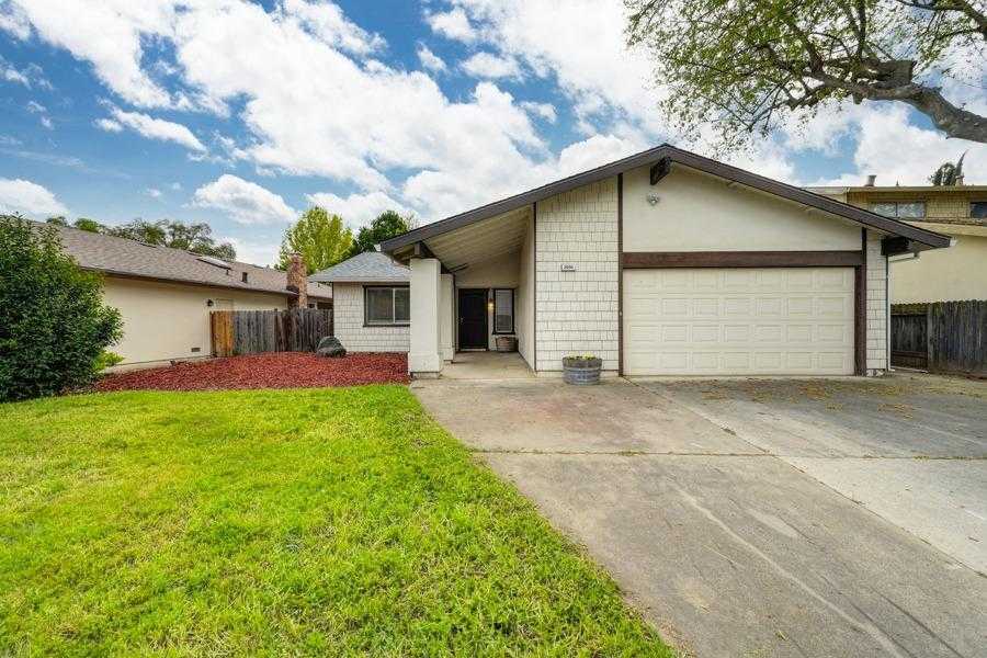 $449,000 - 3Br/2Ba -  for Sale in Larchmont Butterfield, Sacramento