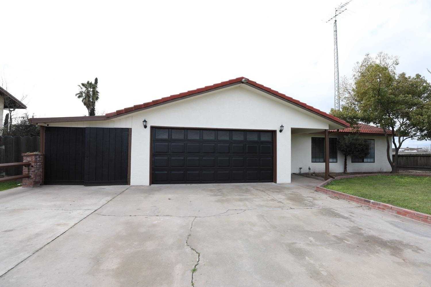 $425,000 - 3Br/2Ba -  for Sale in Atwater Col, Atwater