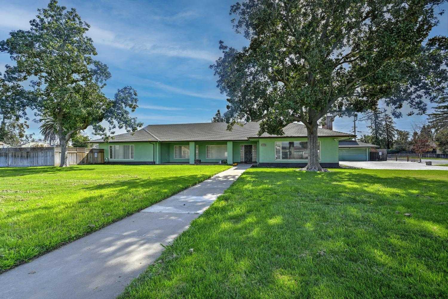 $525,000 - 3Br/2Ba -  for Sale in Merced