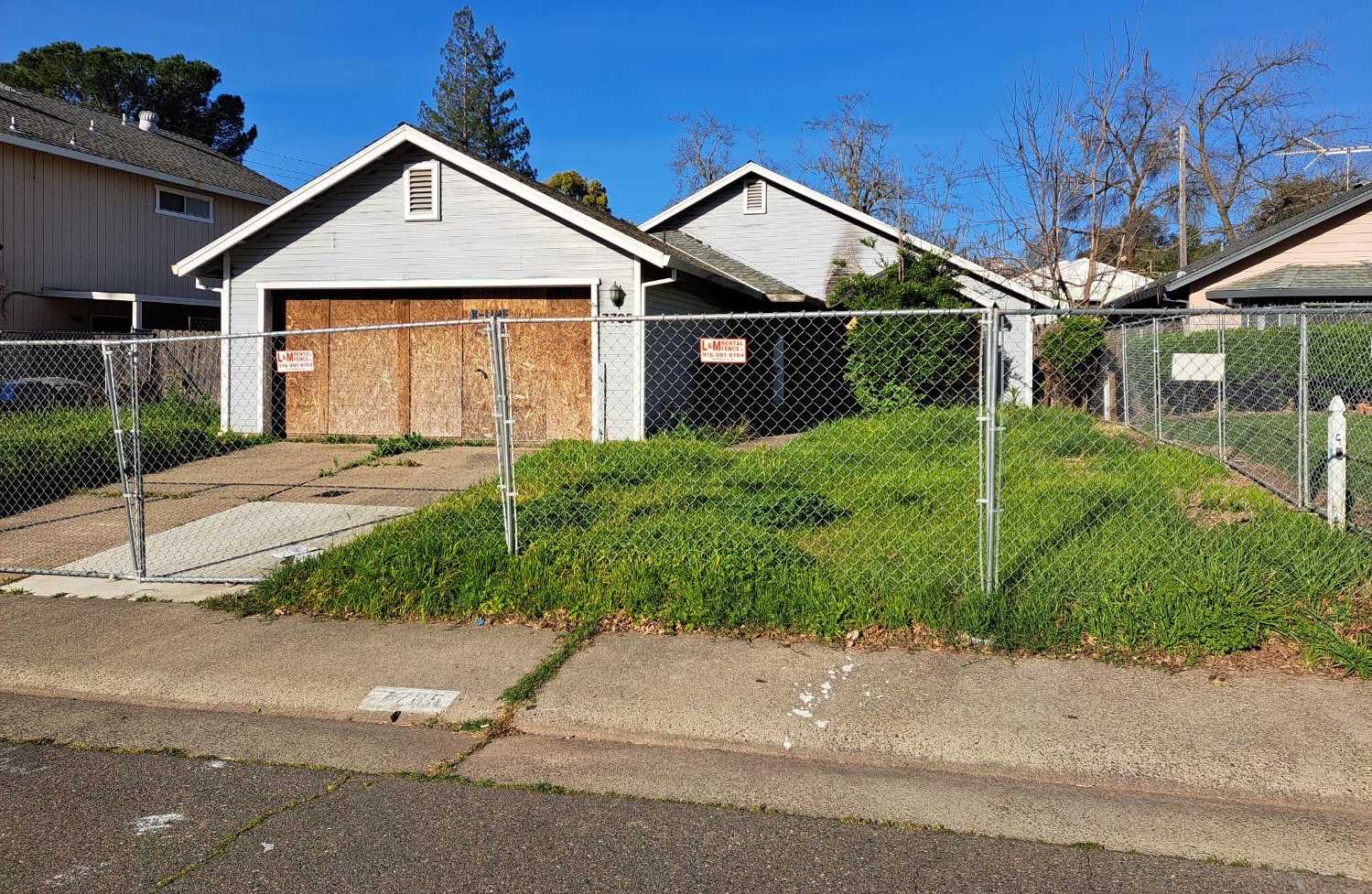 $275,000 - 3Br/2Ba -  for Sale in Citrus Heights
