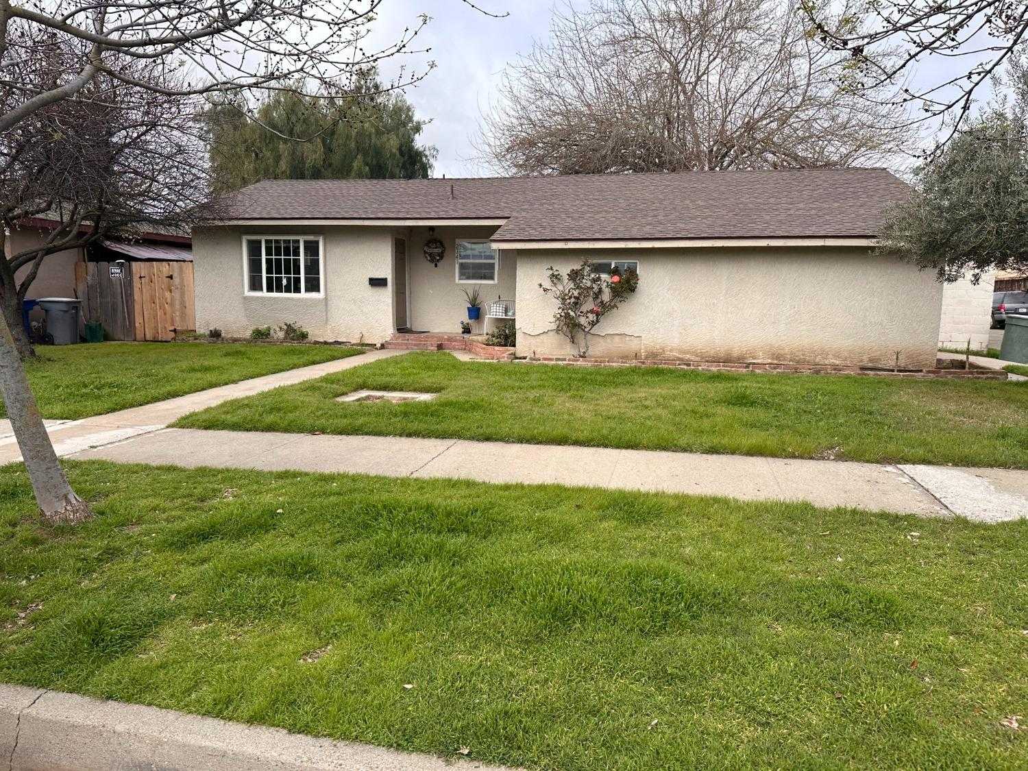 $275,000 - 3Br/2Ba -  for Sale in Merced