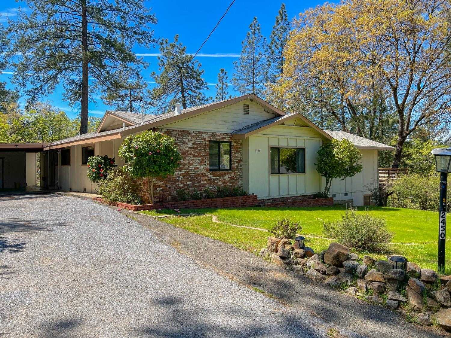 $475,000 - 4Br/2Ba -  for Sale in Placerville