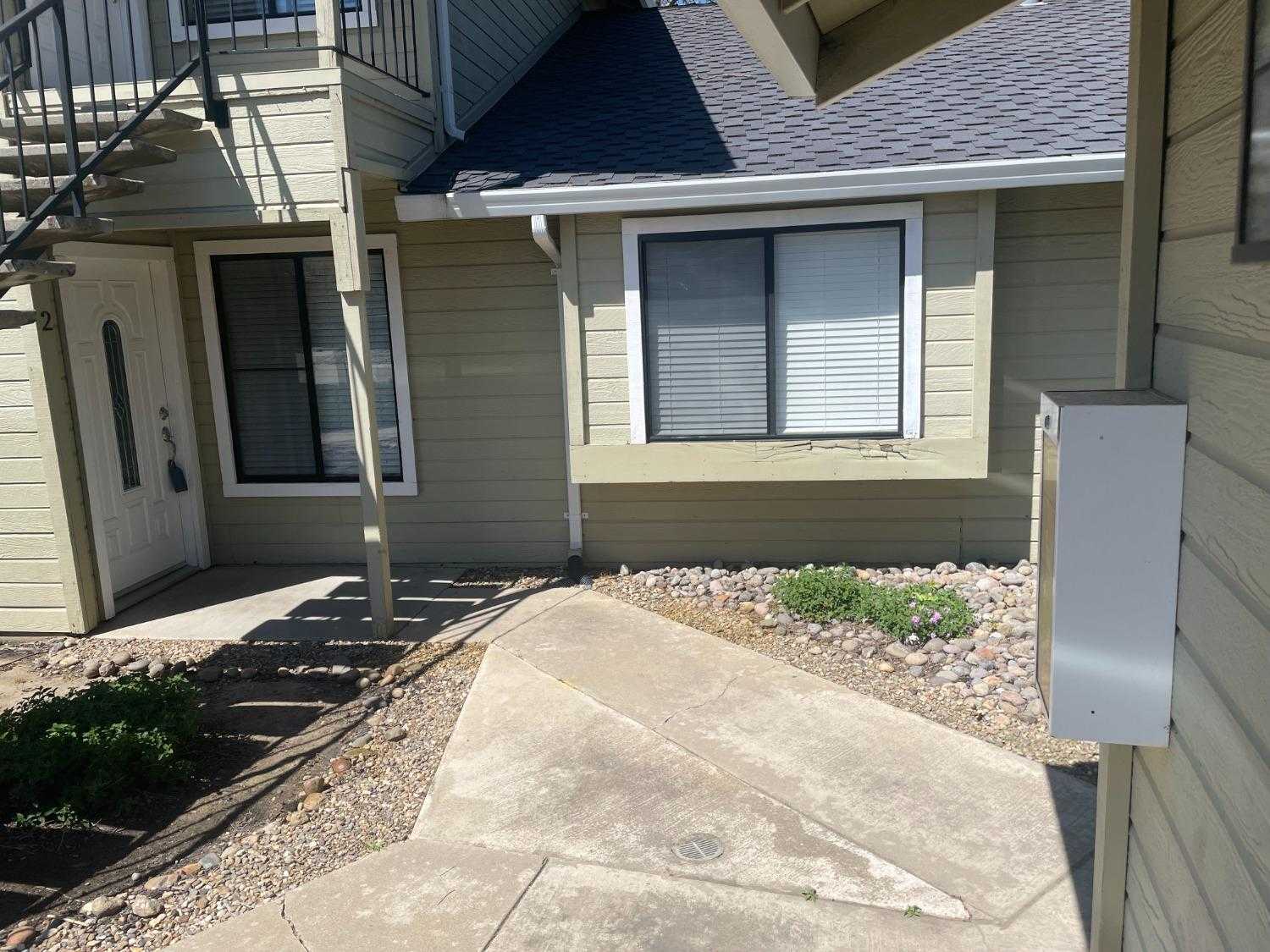 $315,000 - 2Br/2Ba -  for Sale in Meadow Townhomes Condo Project, Lodi