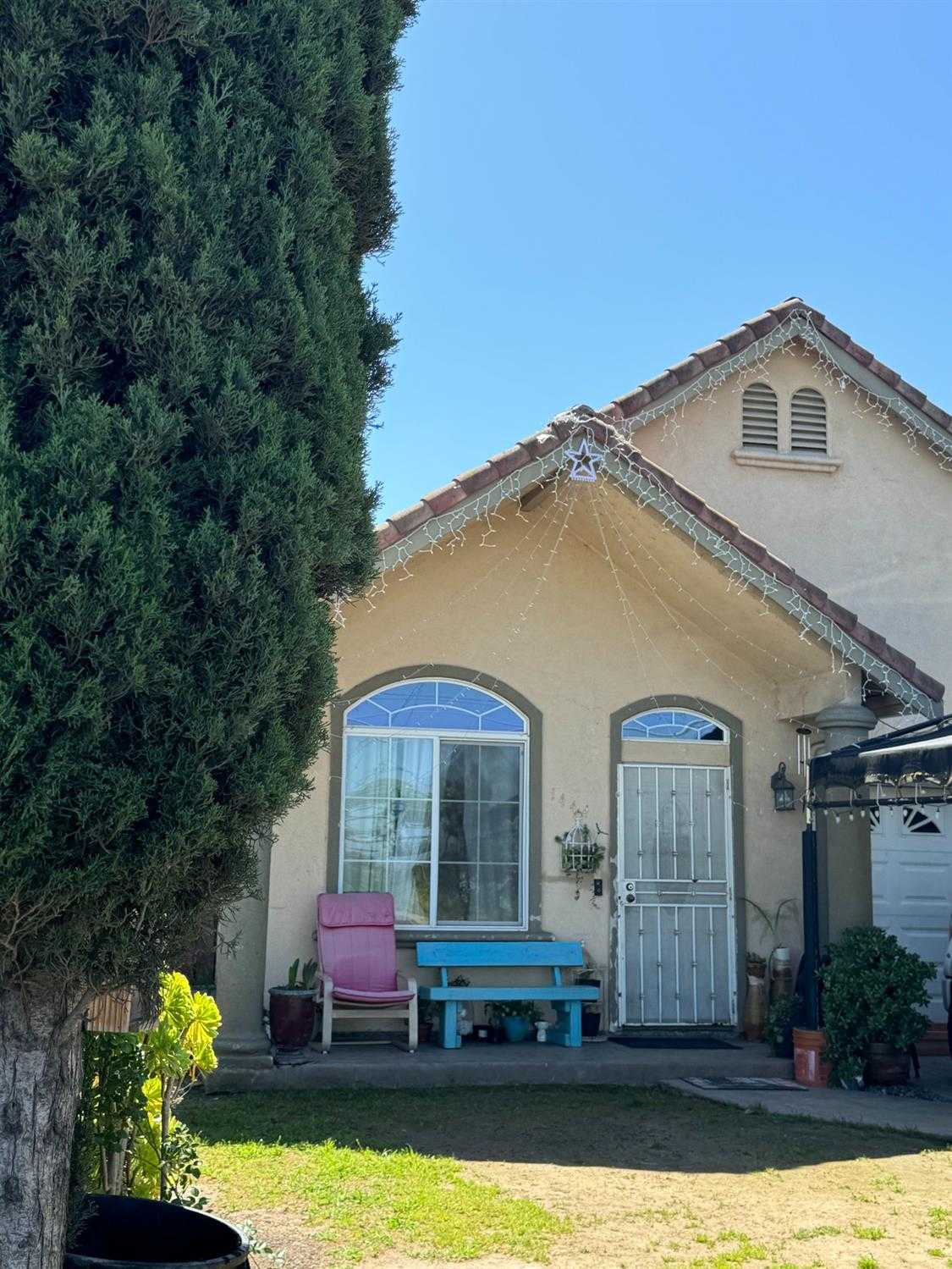 $369,000 - 3Br/2Ba -  for Sale in Young Heights, Sacramento
