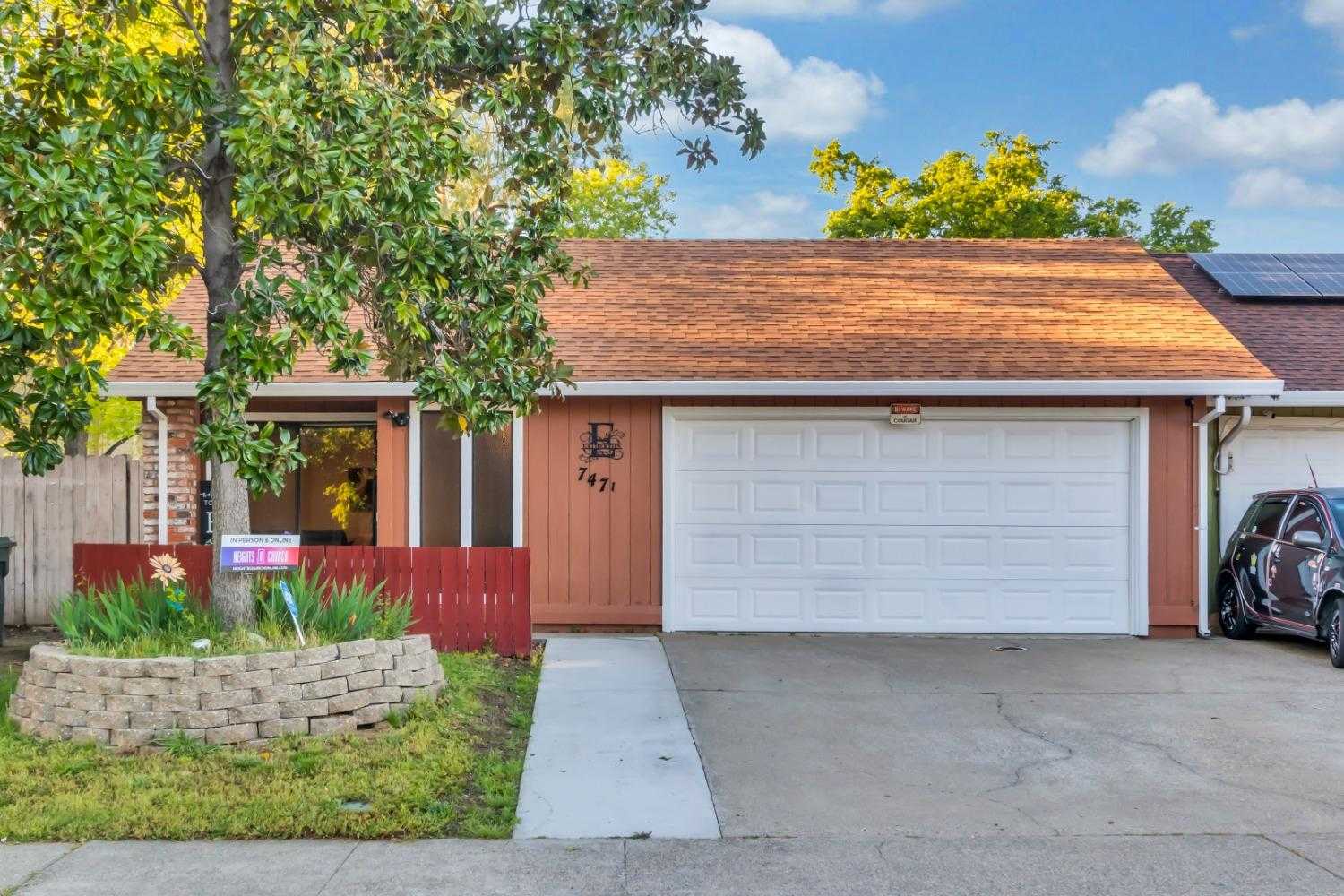 $439,990 - 3Br/2Ba -  for Sale in Citrus Heights