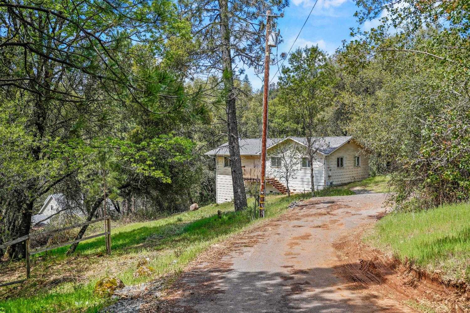 $299,000 - 3Br/2Ba -  for Sale in Wolfcrest Ranches, Grass Valley