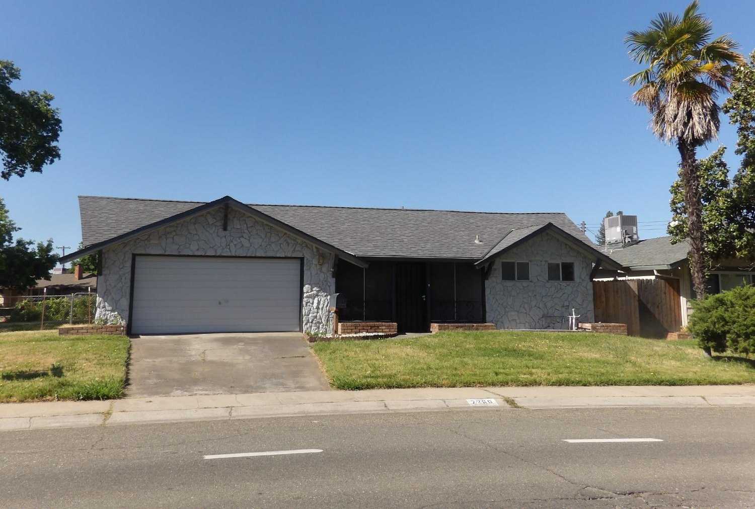 $460,000 - 3Br/2Ba -  for Sale in Citrus Heights