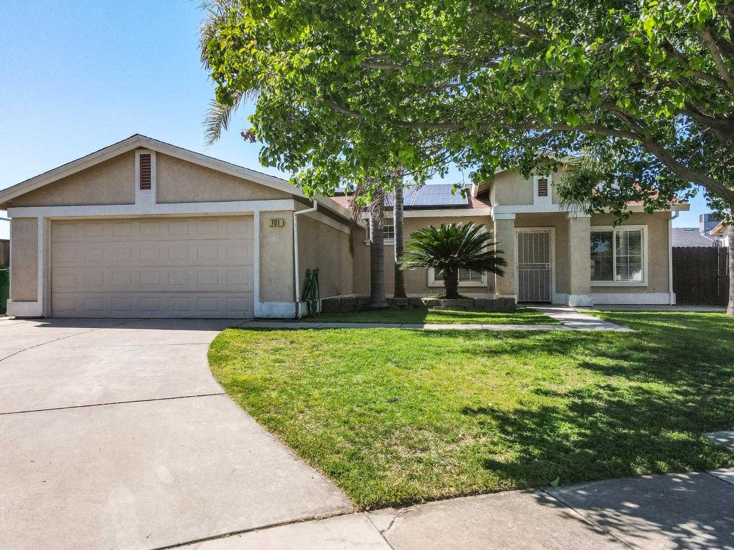 $409,999 - 3Br/2Ba -  for Sale in Atwater