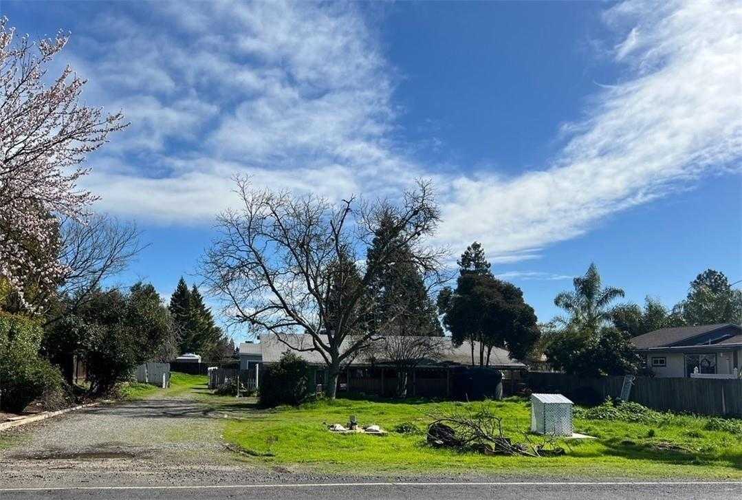 $299,000 - 2Br/1Ba -  for Sale in Merced