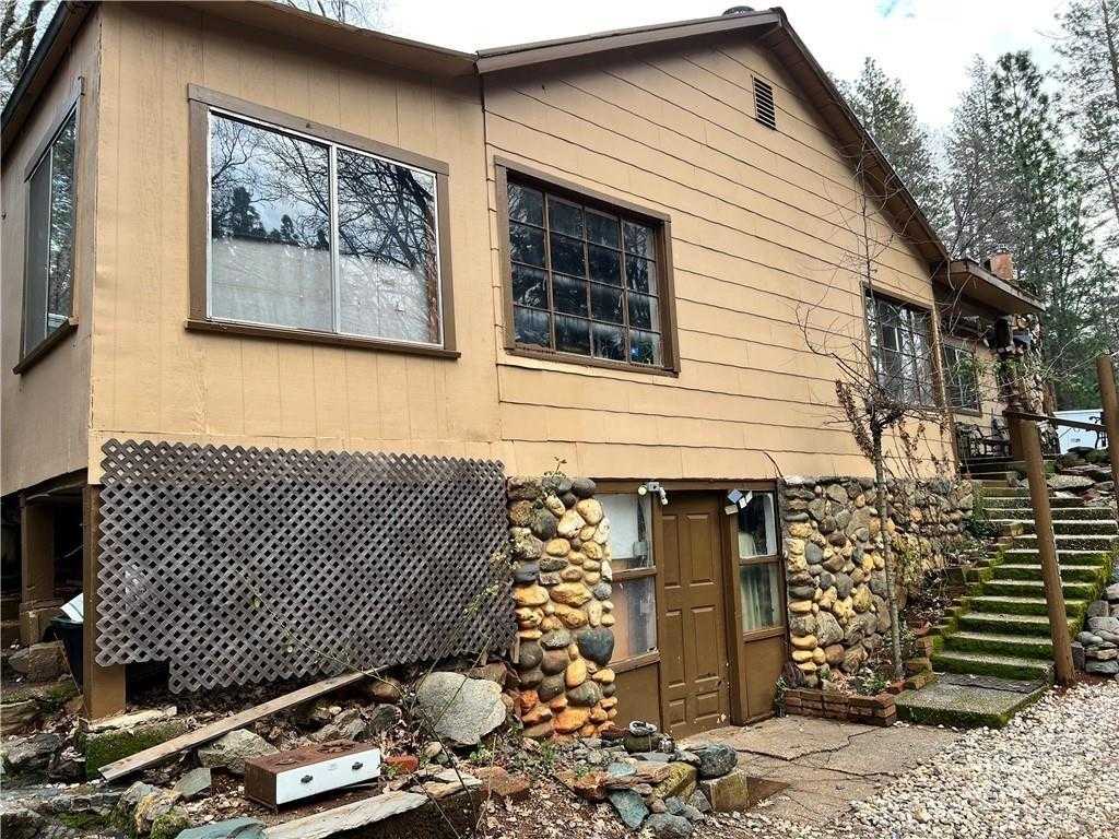 $300,000 - 3Br/2Ba -  for Sale in Grass Valley