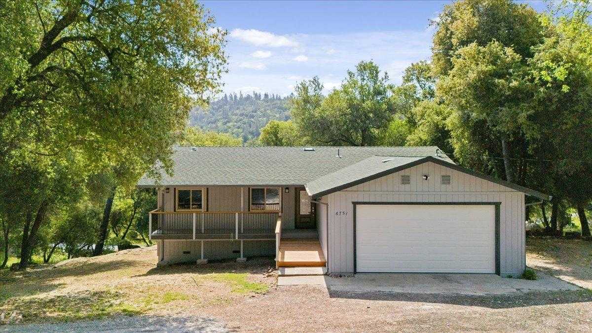 $479,500 - 3Br/2Ba -  for Sale in Placerville