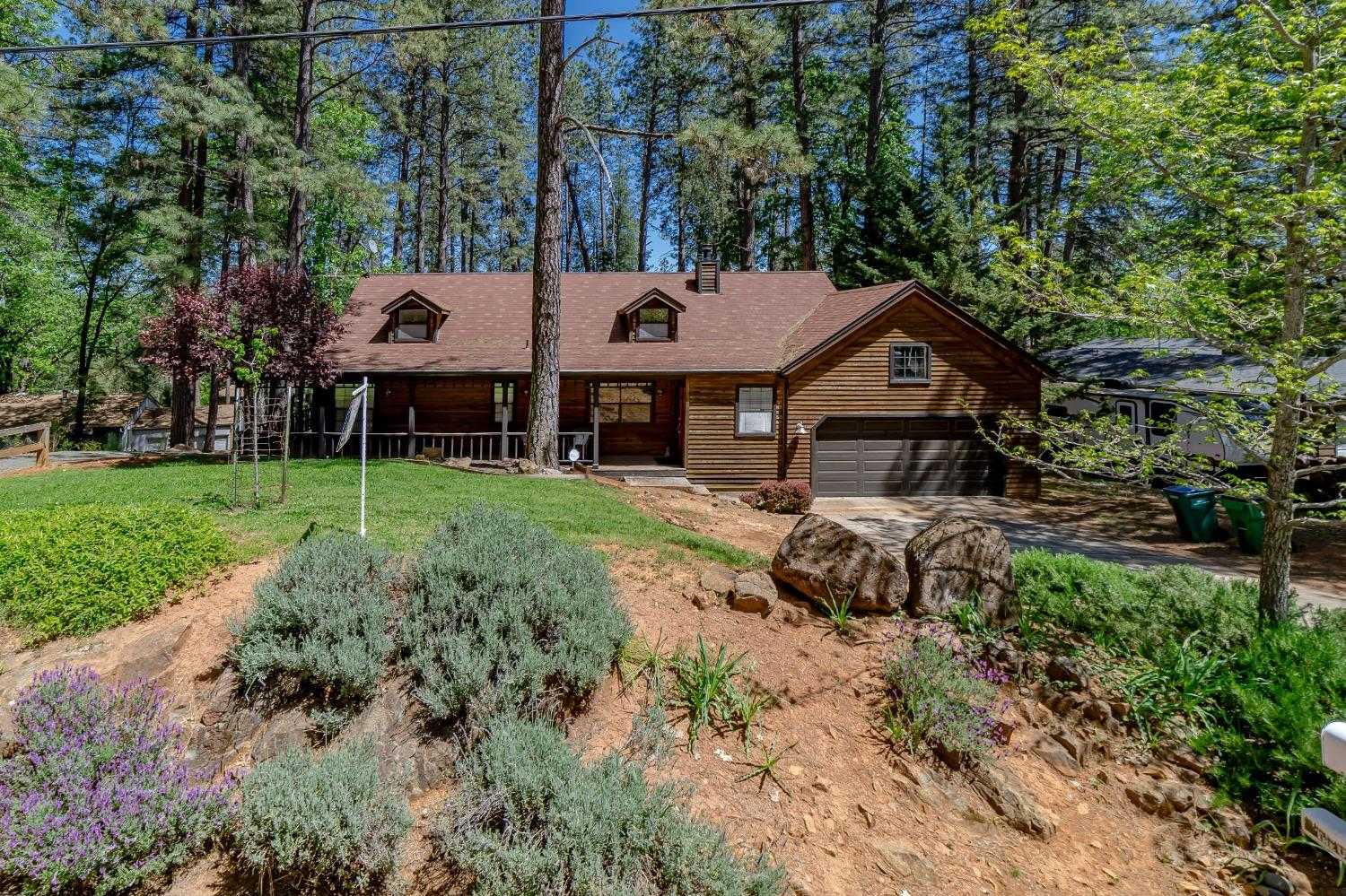 $485,000 - 3Br/2Ba -  for Sale in Grass Valley