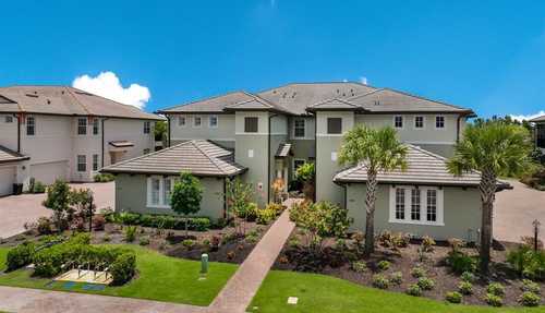 $715,000 - 3Br/2Ba -  for Sale in Country Club East Clubside, Lakewood Ranch