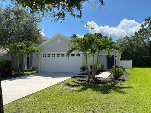 $419,900 - 3Br/2Ba -  for Sale in Greenbrook Village Subphase Gg, Lakewood Ranch