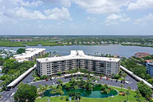 $899,000 - 2Br/2Ba -  for Sale in Harbor Towers Y & R, Sarasota