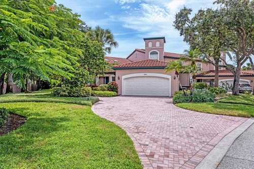 $799,900 - 3Br/2Ba -  for Sale in Villas At Eagles Point, Sarasota