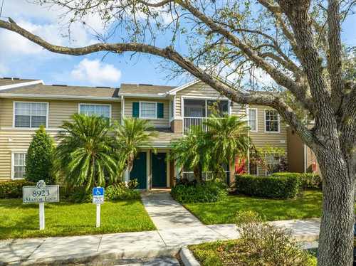 $325,000 - 2Br/2Ba -  for Sale in The Village At Townpark Or2057/3888, Lakewood Ranch