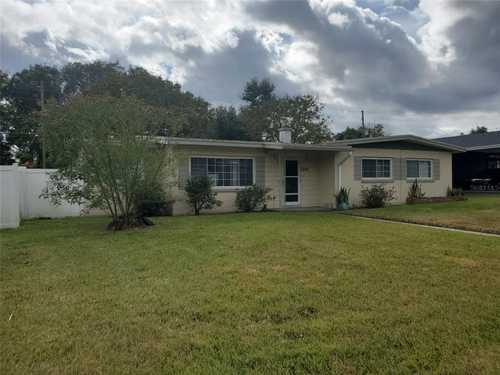 $376,500 - 4Br/2Ba -  for Sale in Pershing Terrace, Orlando