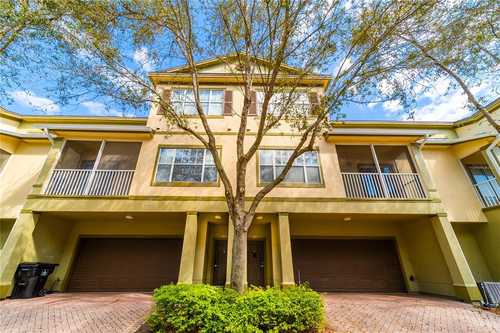 $269,900 - 3Br/2Ba -  for Sale in Estates/pk Central Condo, Orlando