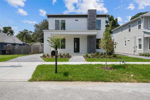 $805,000 - 5Br/3Ba -  for Sale in Golfview, Winter Park