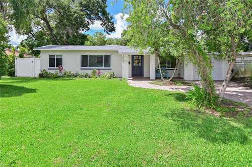 $475,000 - 3Br/2Ba -  for Sale in Lakemont Heights, Winter Park