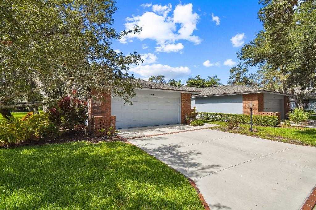 $519,000 - 3Br/3Ba -  for Sale in Woodbridge Estates, Sarasota