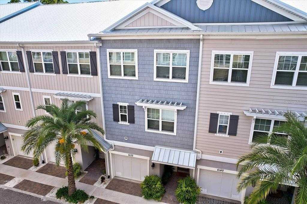 $690,000 - 4Br/3Ba -  for Sale in The Cove At Loggerhead Marina, St Petersburg