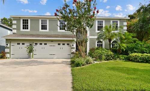 $694,999 - 5Br/3Ba -  for Sale in Windcrest Commons, Valrico