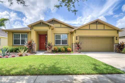 $569,000 - 4Br/3Ba -  for Sale in Starling At Fishhawk Ranch, Lithia