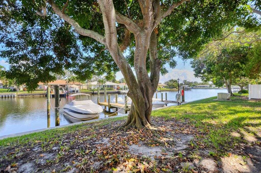 $499,999 - 3Br/2Ba -  for Sale in Mariners Pass, St Petersburg