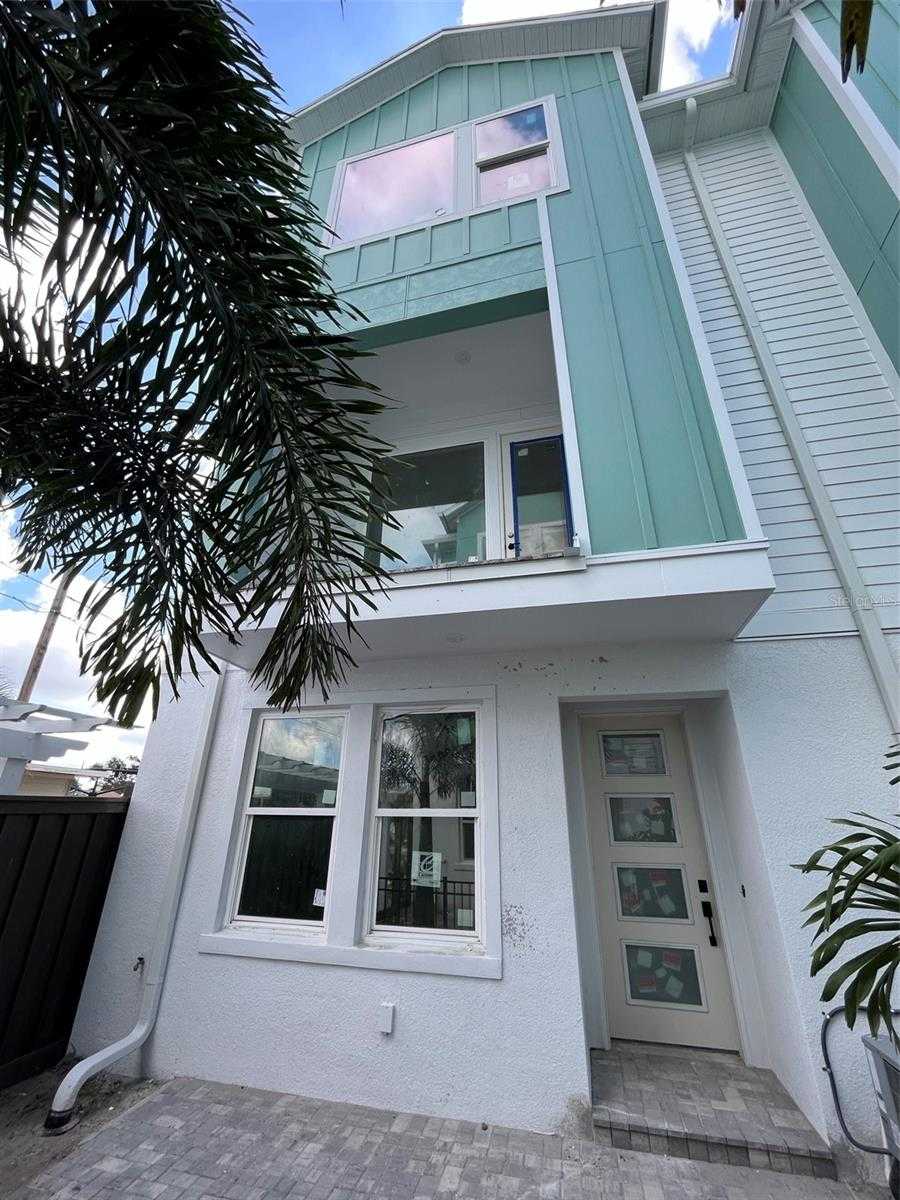 $809,990 - 3Br/4Ba -  for Sale in Grand Central, St Petersburg