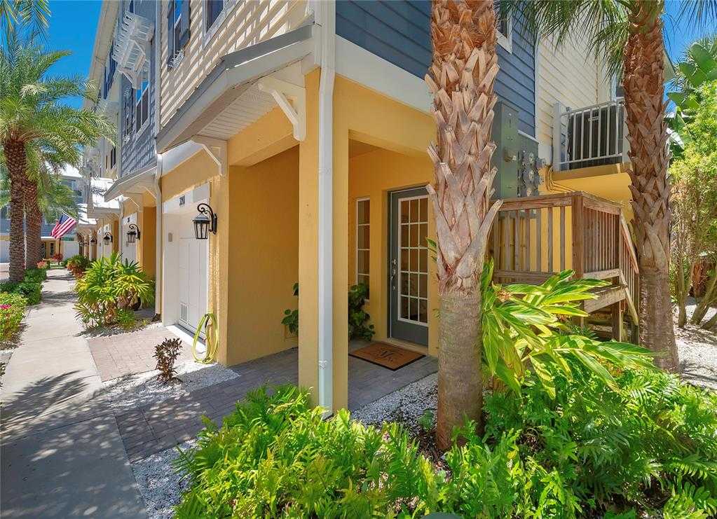$735,000 - 4Br/3Ba -  for Sale in Cove At Loggerhead Marina, St Petersburg