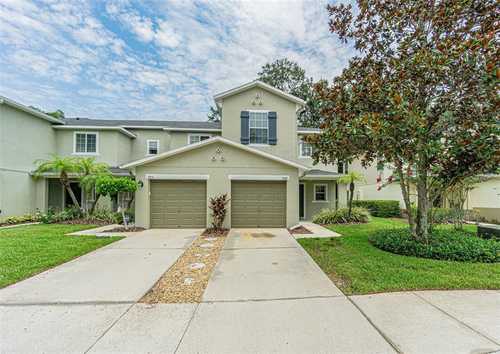 $275,000 - 3Br/3Ba -  for Sale in Wedgewood Twnhms, Valrico