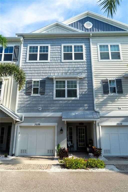 $759,000 - 4Br/3Ba -  for Sale in Cove At Loggerhead Marina, St Petersburg