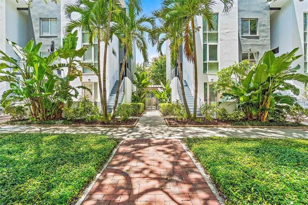 $700,000 - 2Br/2Ba -  for Sale in Charles Court, St Petersburg