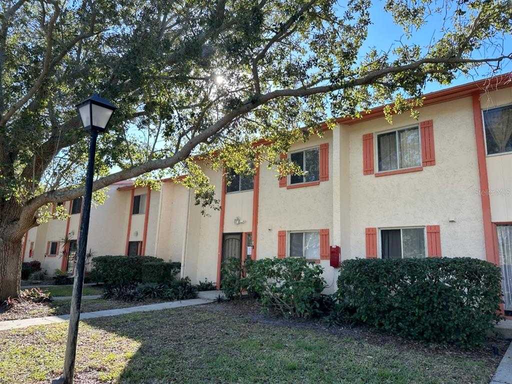 $210,000 - 3Br/2Ba -  for Sale in Whisper Wood Twnhms Condo, St Petersburg