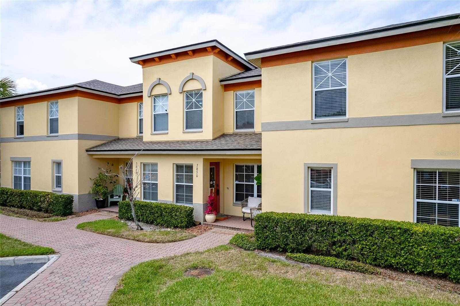 $299,000 - 2Br/3Ba -  for Sale in Coquina Key Twnhms, Saint Petersburg