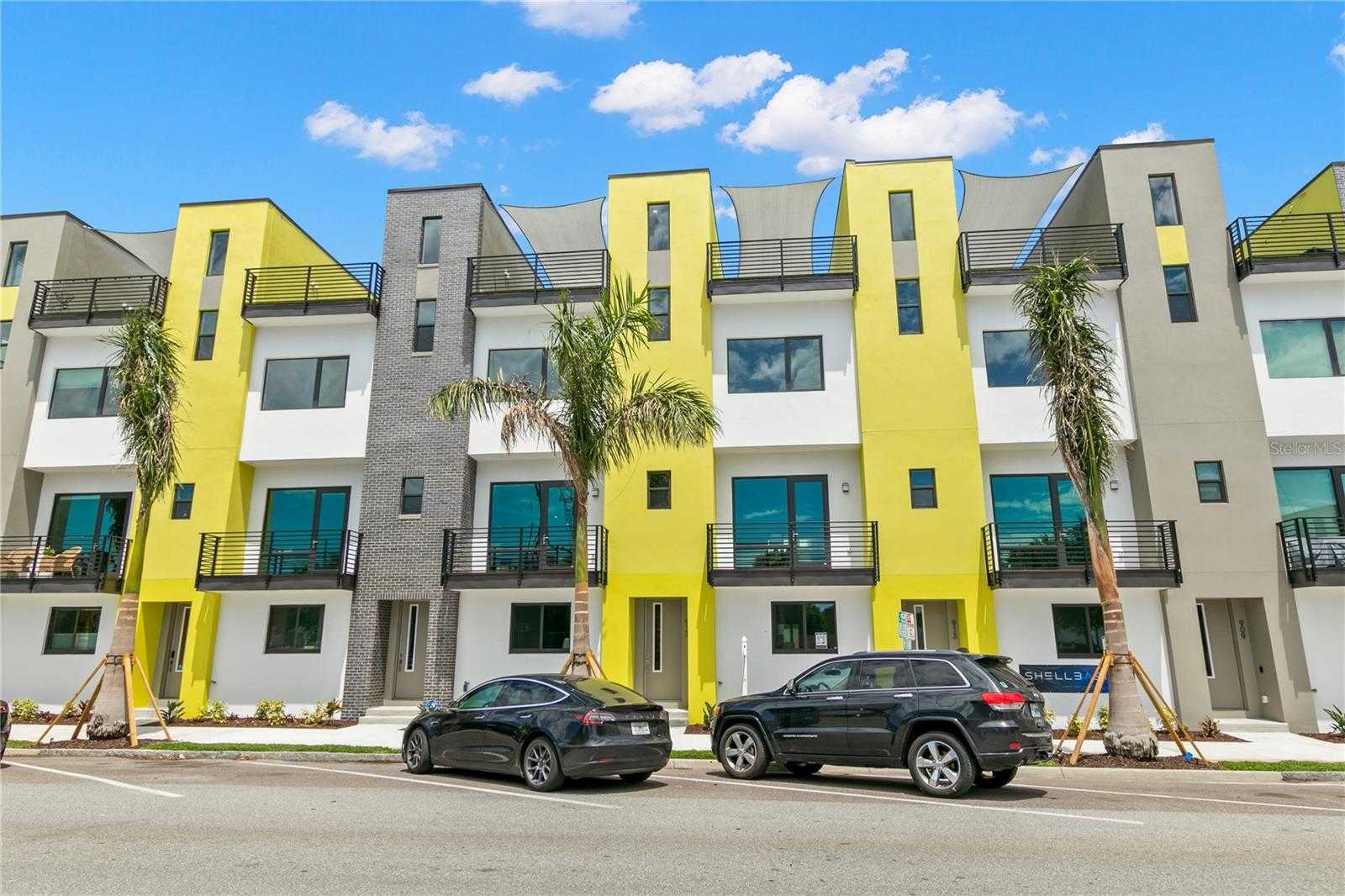 $1,025,000 - 3Br/4Ba -  for Sale in District On 9th Sub, St Petersburg