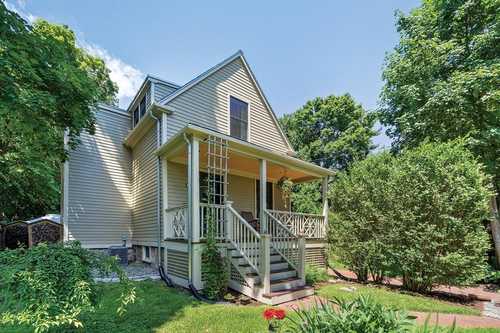$1,399,000 - 3Br/2Ba -  for Sale in Newton
