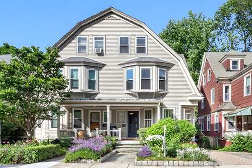 $1,950,000 - 5Br/3Ba -  for Sale in Brookline